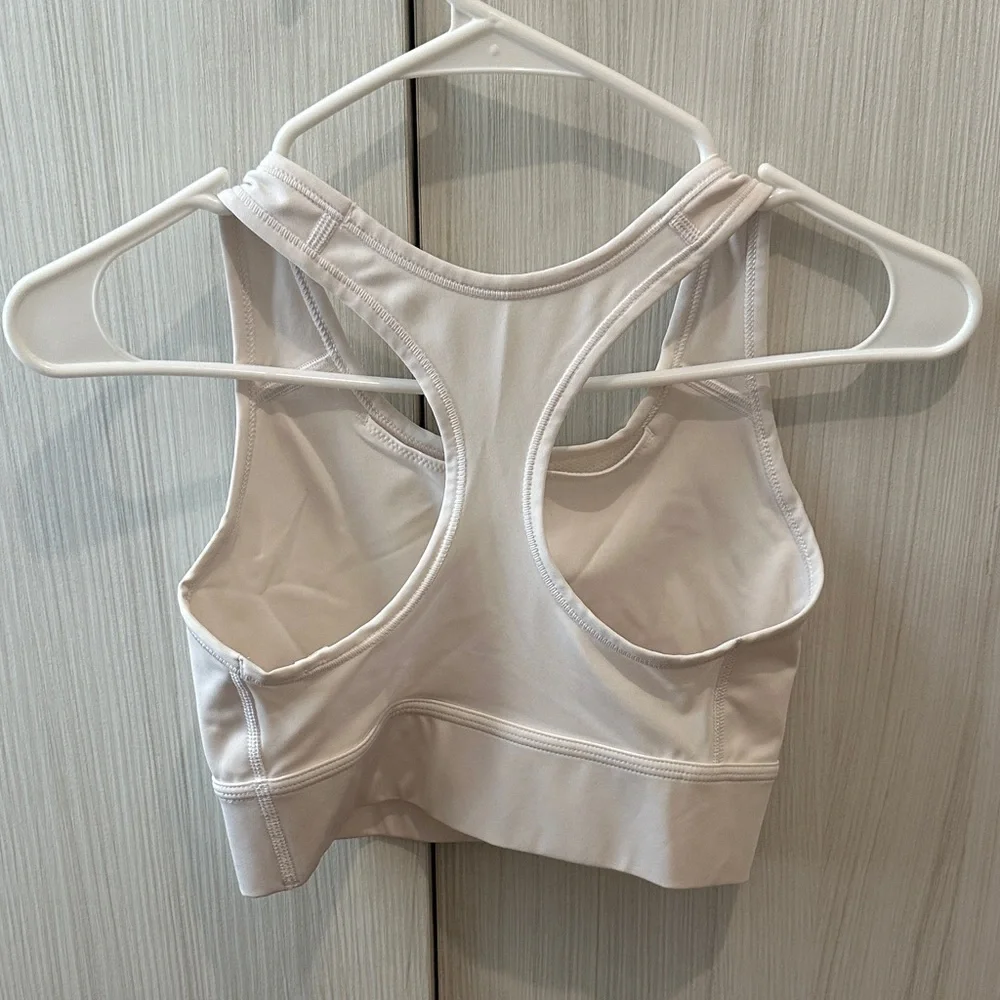 Nike Women's Dri Fit white sports bra - Picture 3 of 7